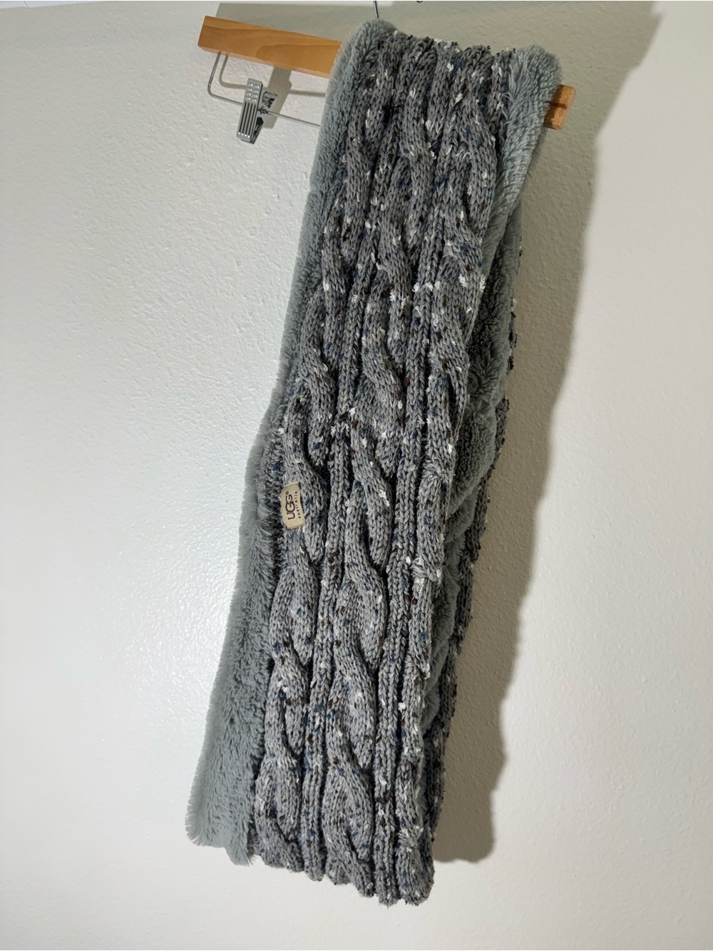 UGG Gray Cable Knit Plush Tube Scarf